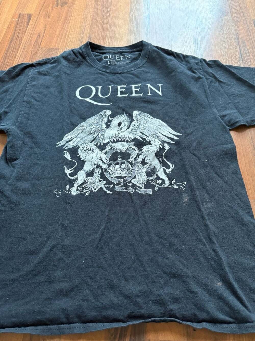 Queen Classic Crest Logo Black T-Shirt Official Band Men's Size L